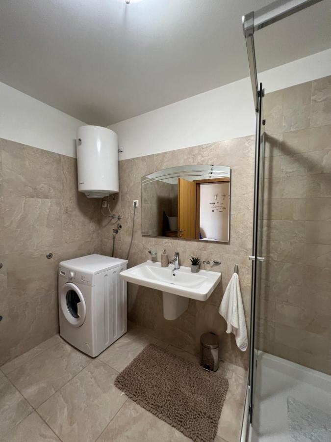 Ana Exclusive Apartments Jelsa  Exterior photo