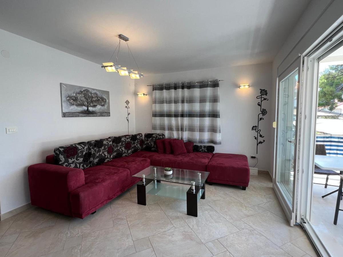 Ana Exclusive Apartments Jelsa  Exterior photo
