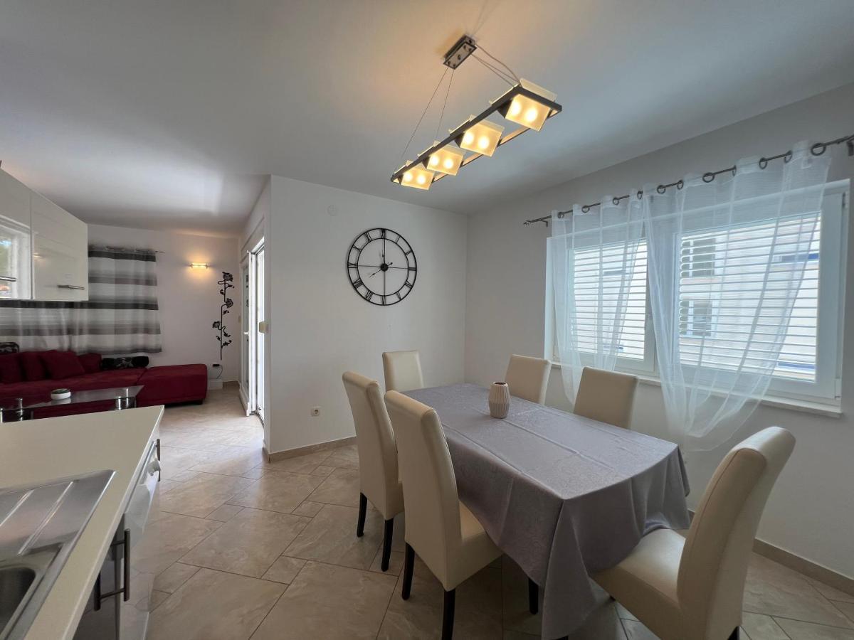 Ana Exclusive Apartments Jelsa  Exterior photo