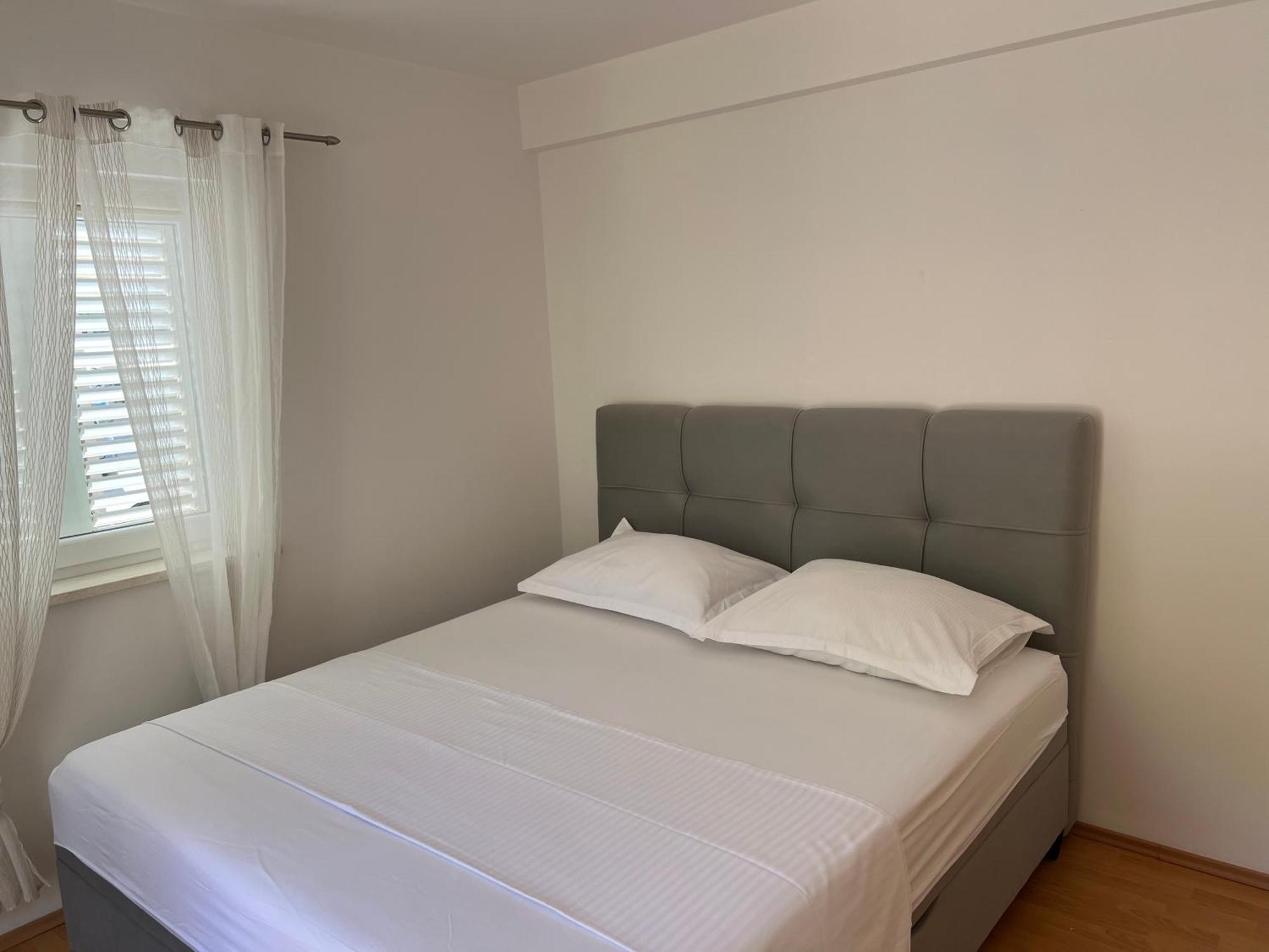 Ana Exclusive Apartments Jelsa  Exterior photo